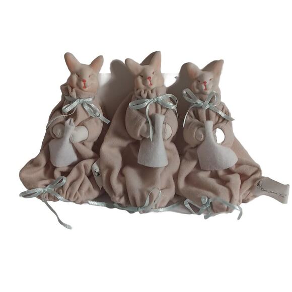 Lot of 3 Overly Raker Finger Puppet Ceramic Face Bunny Rabbit Pouch Blue Ribbon - Picture 1 of 10